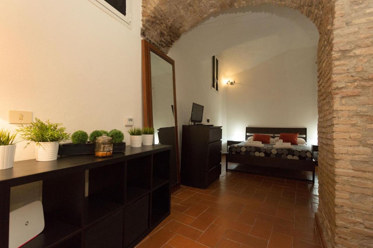 Roman Grotto Experience 5Pax Екстер'єр фото